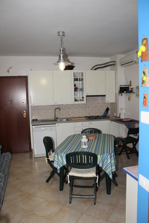 Casina Carina Carina Apartment Nettuno Exterior foto