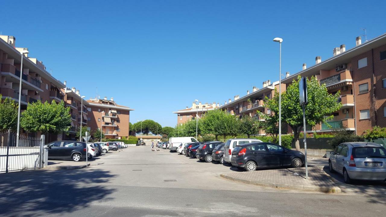 Casina Carina Carina Apartment Nettuno Exterior foto